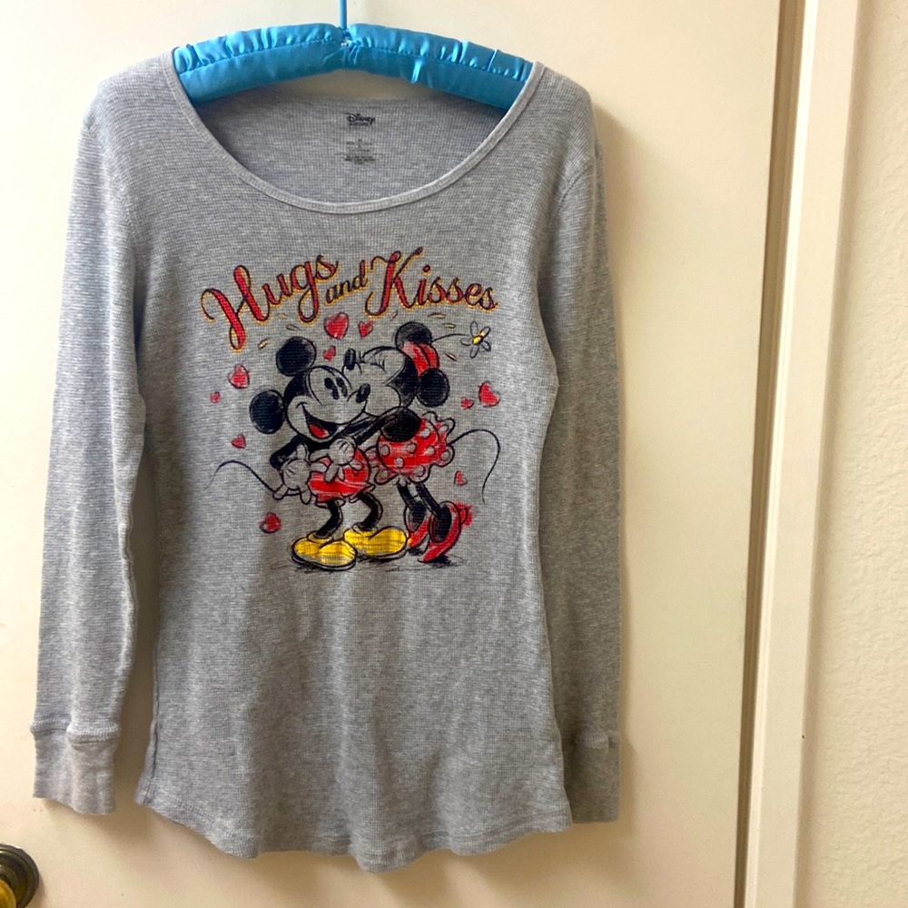 Disney Women’s Mickey Minnie Mouse Hugs and Kisses Long Sleeve